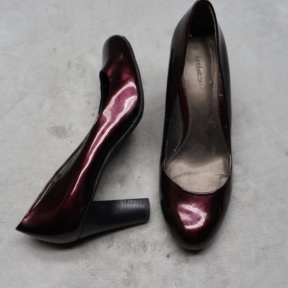 Liz Claiborne Womens 8M Pump Heels Red Patent Leather Round Toe Dress Classic